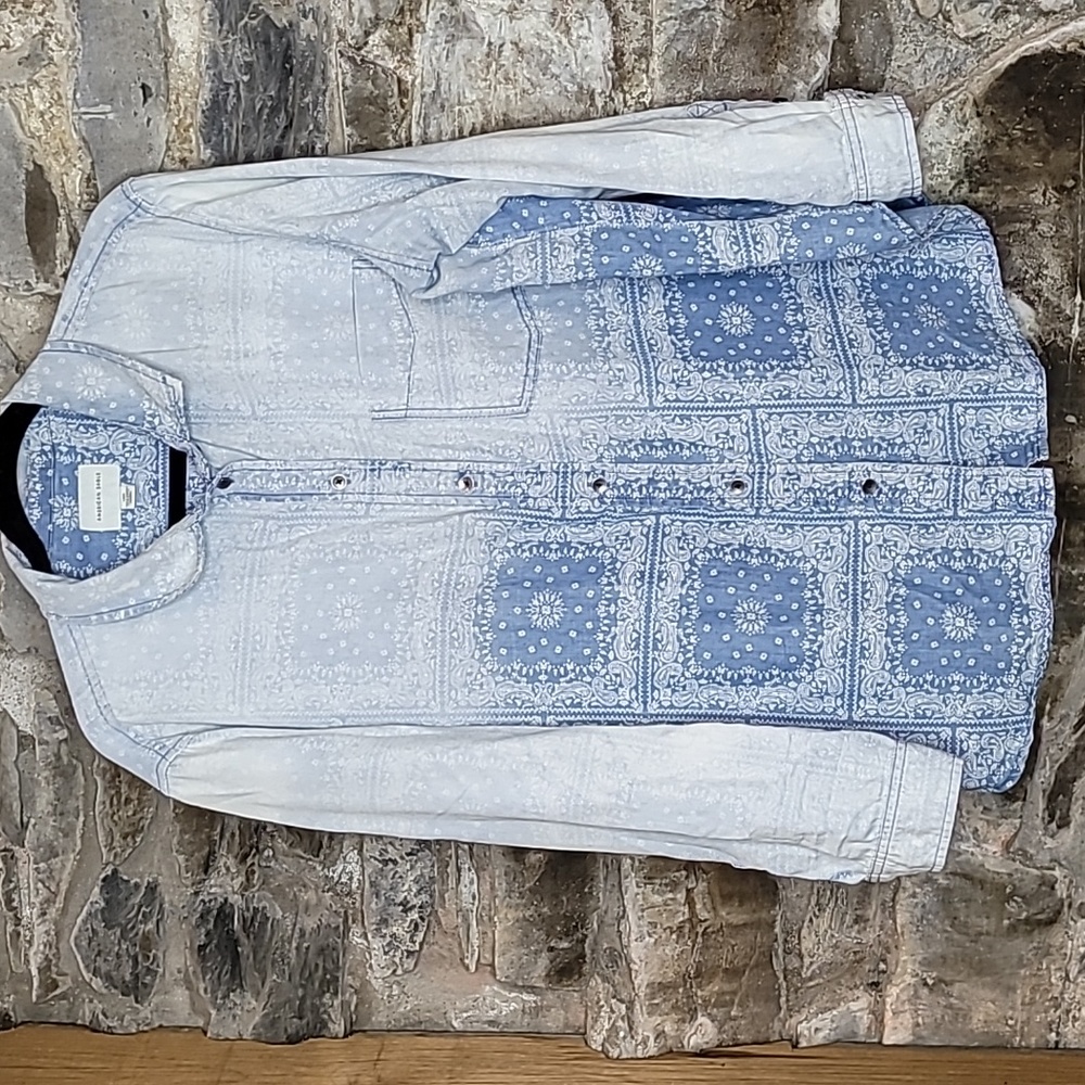 American Eagle Shirt